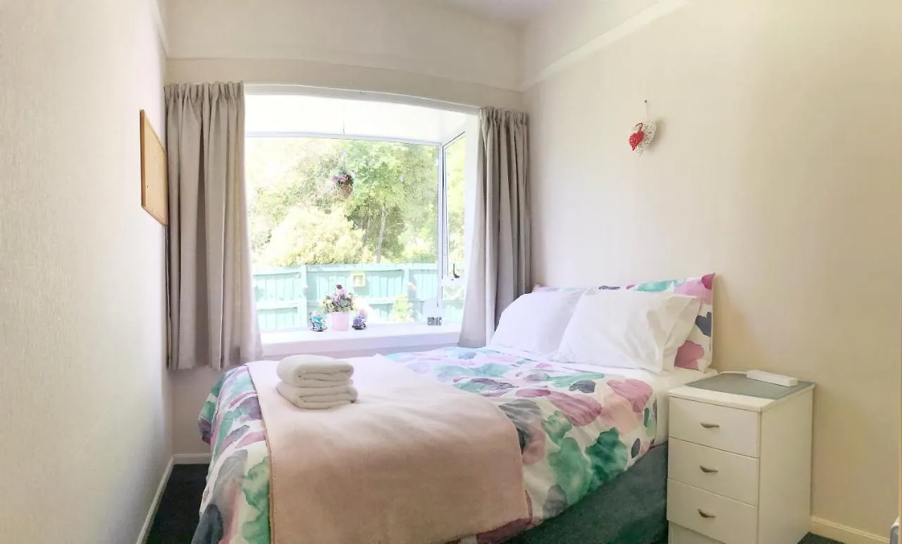 Studious Village Christchurch Guest house